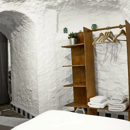 Cueva De Lindaraja Tatil Evi